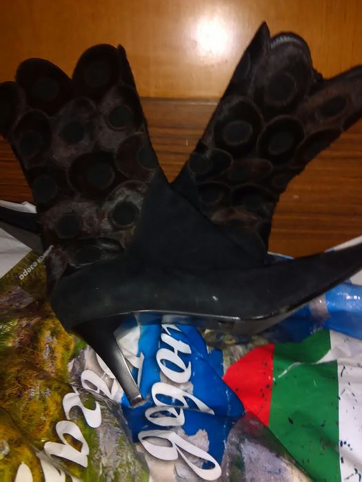 2 бр.черни ботином.36_супер