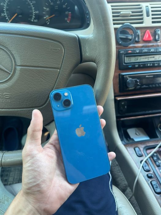 Iphone 13 синий  коробка нет