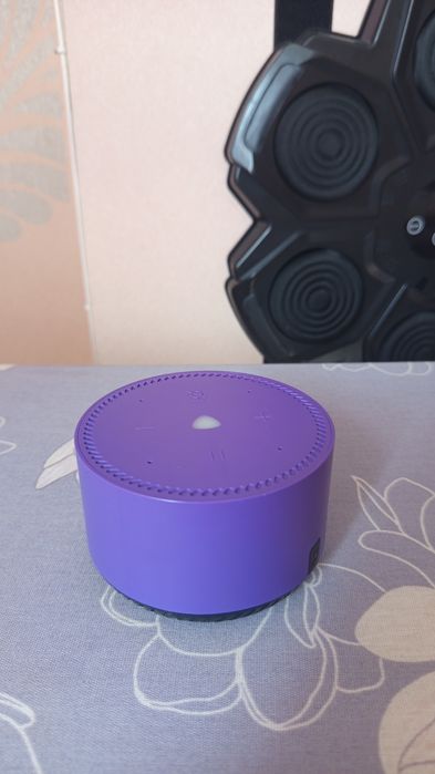 Умная колонка Алиса