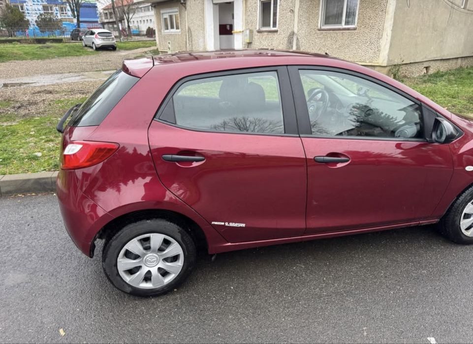 Mazda 2 1,3 b cu doar 71381 km