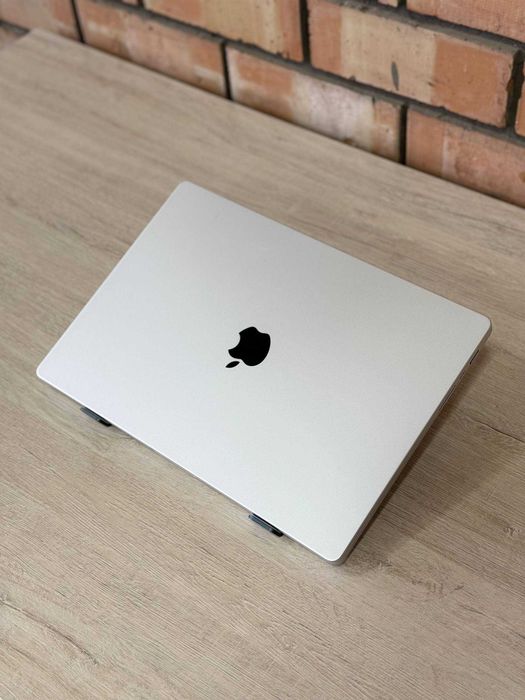 Macbook pro M4 pro (16inch) Silver