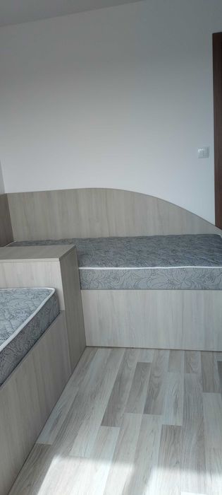 Продавам чисто нови ъглови легла с матраци ракла