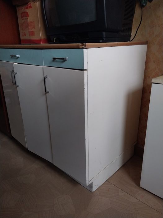 Столы  для  дома