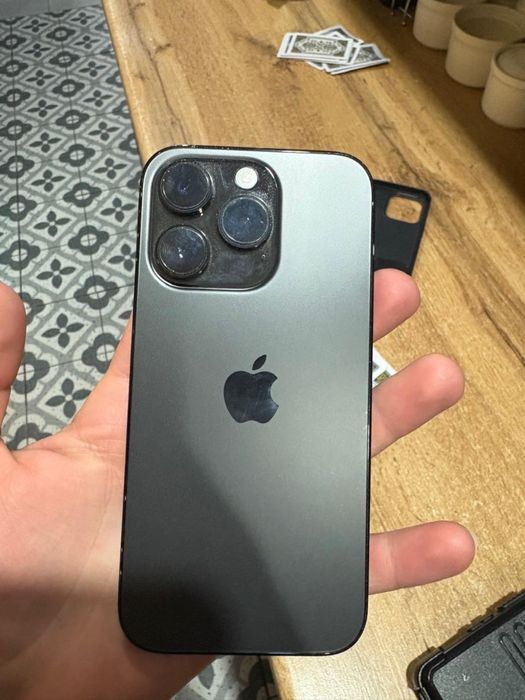 Iphone 14 pro, black