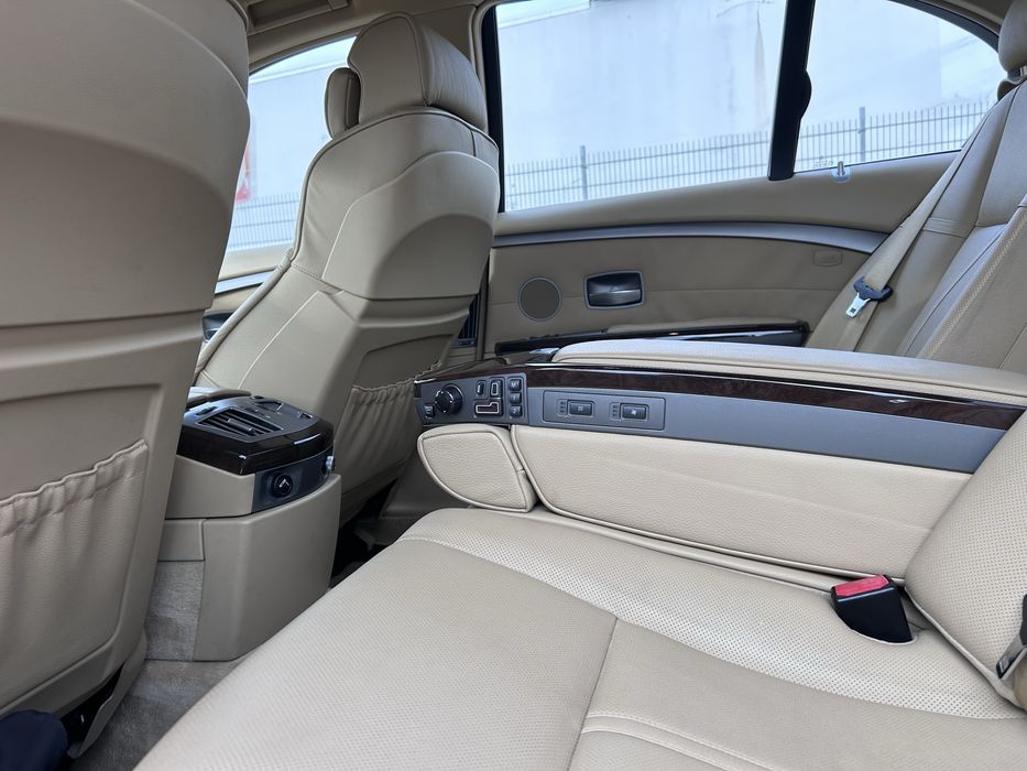 BMW 745D V8 4.400 cmc 330 cp