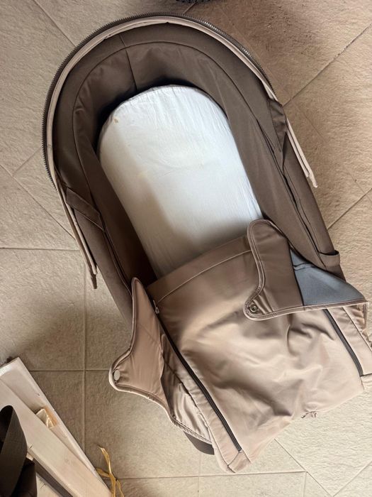 Carucior stokke - complet cu toate accesoriile