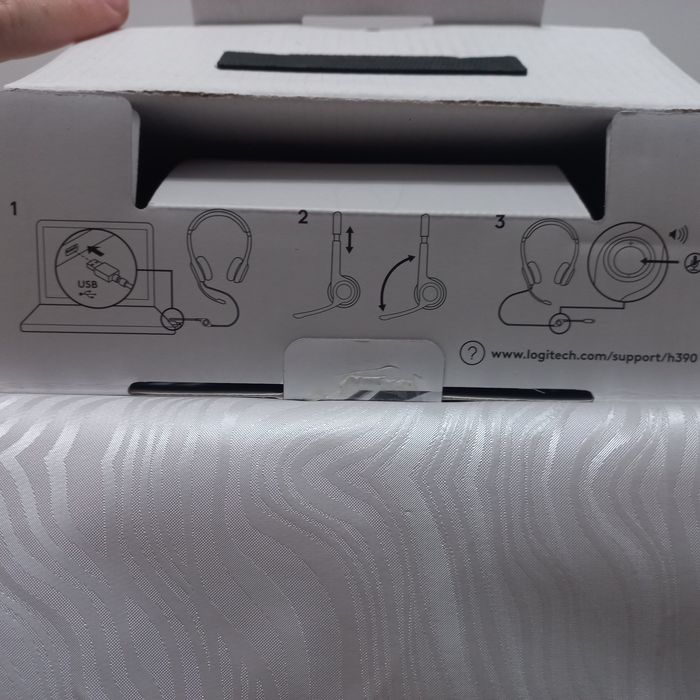 Наушники Logitech H390