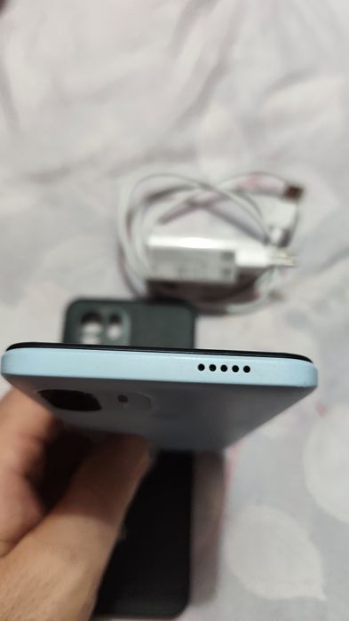 Sotiladi sro'chna Redmi A2+ xolati yaxshi ishlashi zo'r