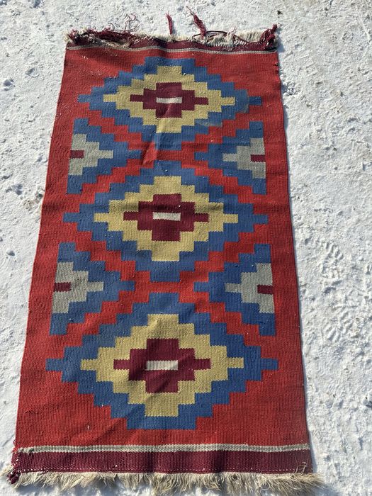 Коврик ручной работы