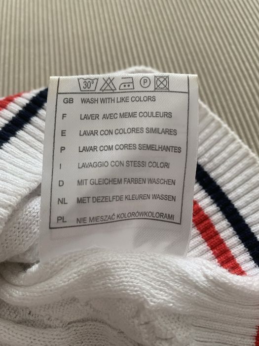 Pulover Moncler