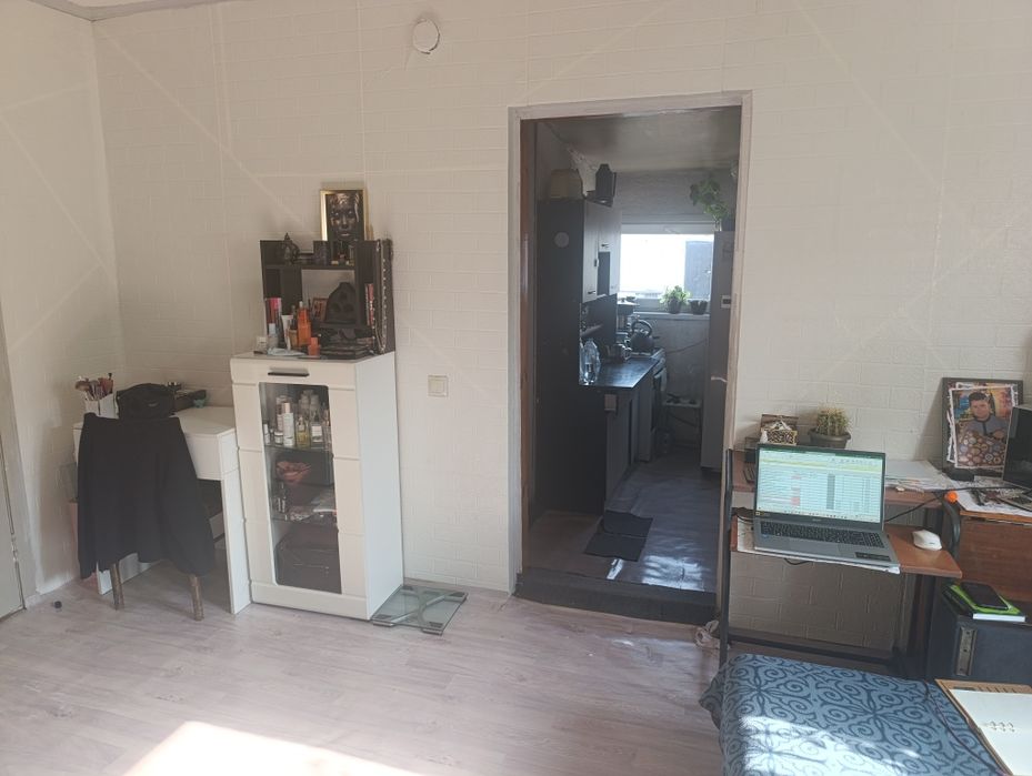 Продам два дома на одном участке