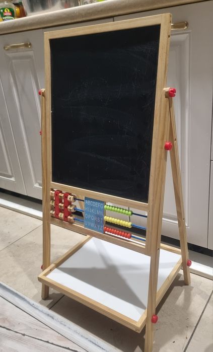 Продаетс доска  для рисования  Икеа