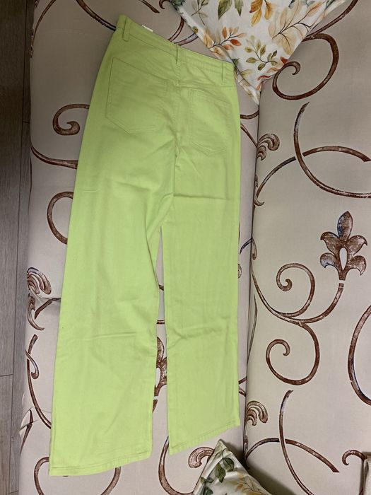 2 blugi dama S wide leg verde si albastru 25 lei