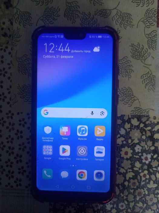 Телефон Huawei p20 lite