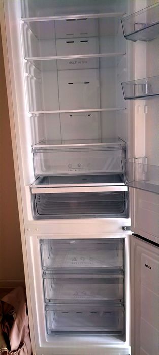 Продам холодильник BLESK