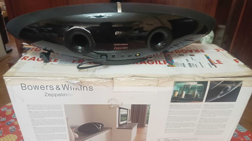 Тонколона Zeppelin Air Bowers & Wilkins