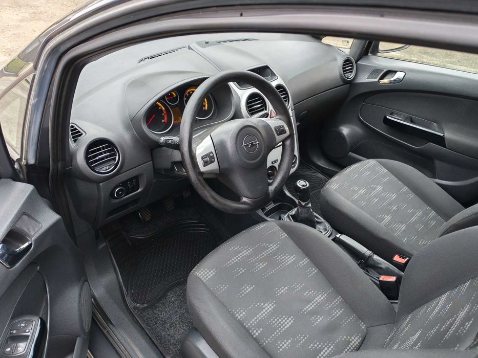 Opel Corsa D 1.2 Benzină, 80 CP, Climă, Euro 5, Import Germania