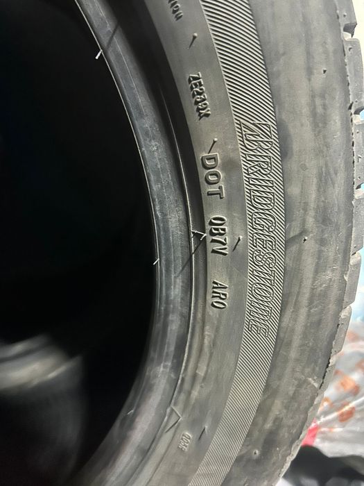 Продам комплект резины на BMW X5