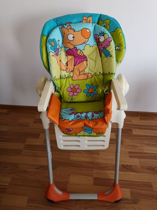 Super oferta - scaun de masa bebe - Chicco în stare foarte buna
