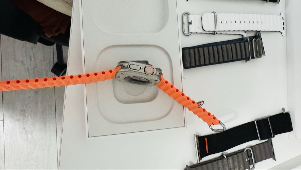 Apple Watch Ultra 1 GPS+ Cellular , 49mm, cutie+accesorii /curele