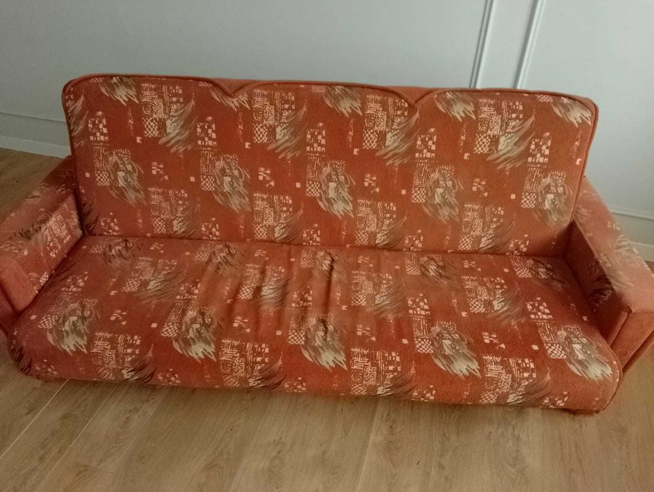 Диван отдам даром