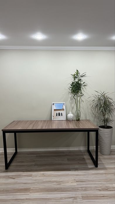 Продам два стола универсальных 180\80\75