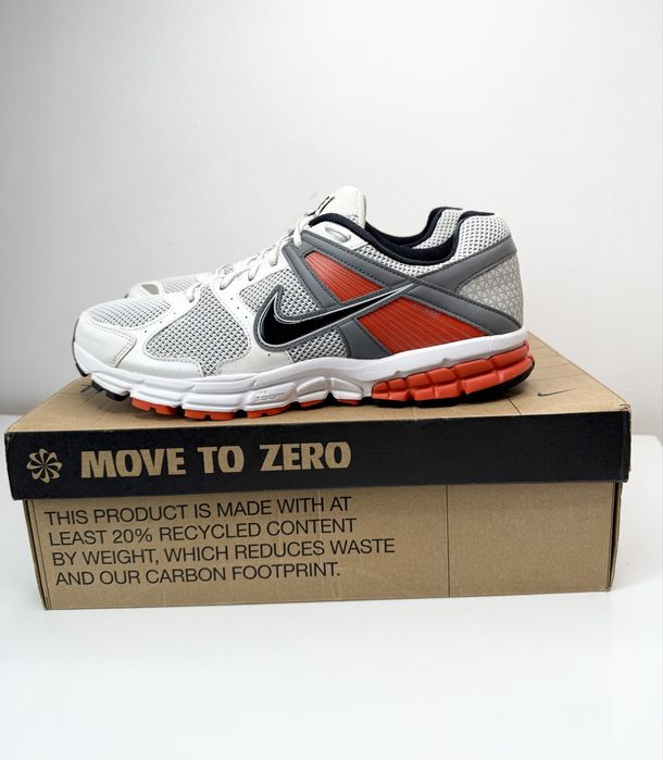 Nike Zoom Vomero 5 (44) 28см. Маратонки