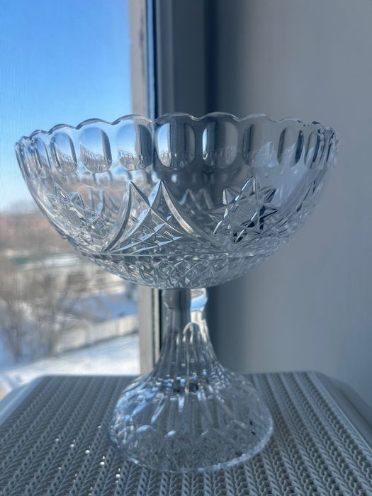 Ваза хрустальная