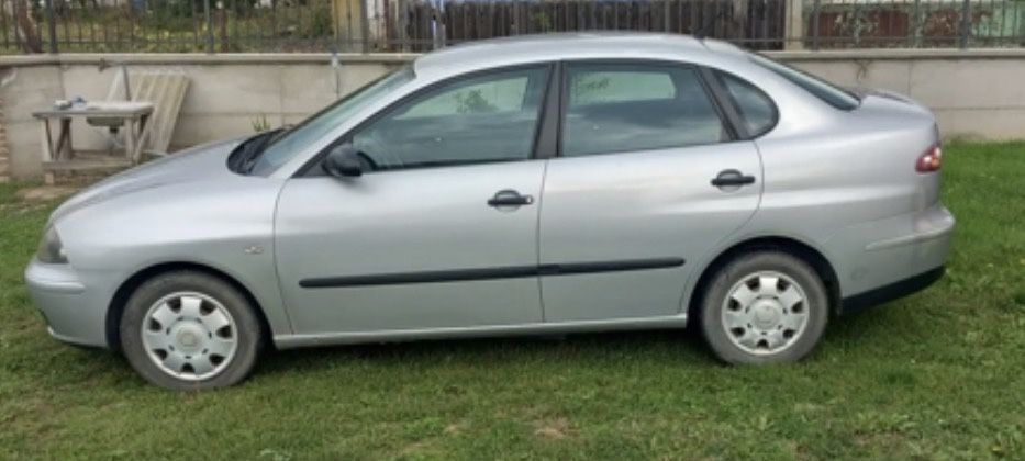 Cadoul ideal : Închiriere auto, Rent a Car pentru livrări, etc. GLOVO