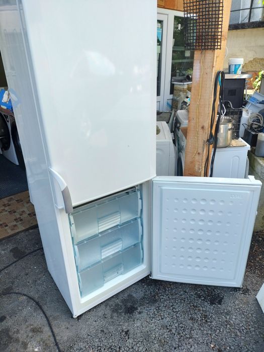 frigider Arctic 2m