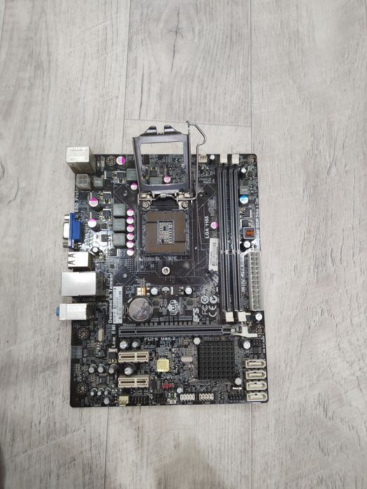Материнская плата LGA1155