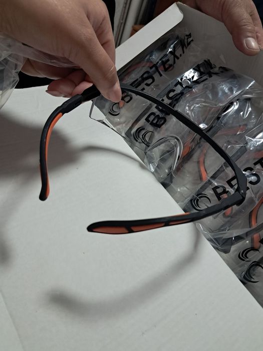 Очки строительные.