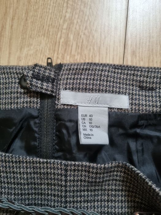 Fustă femei medie,cureaua este inclusă