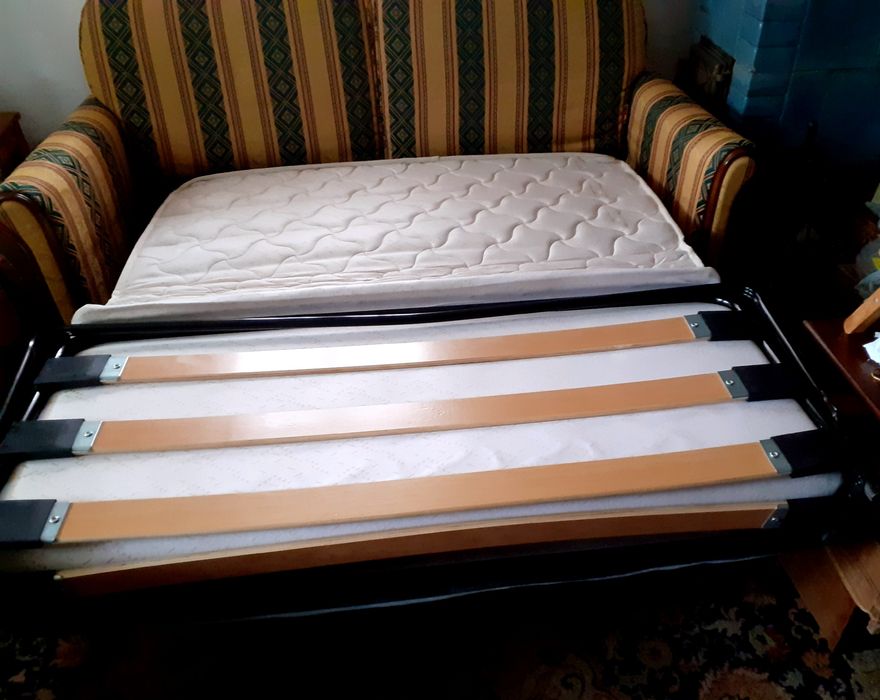 Canapea extensibila 2 locuri