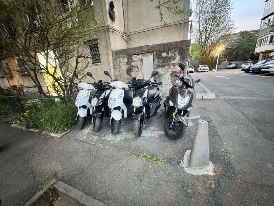 Inchiriez scutere 24/24h