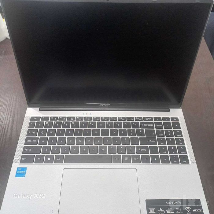 Acer noutbok sotiladi pul zarur