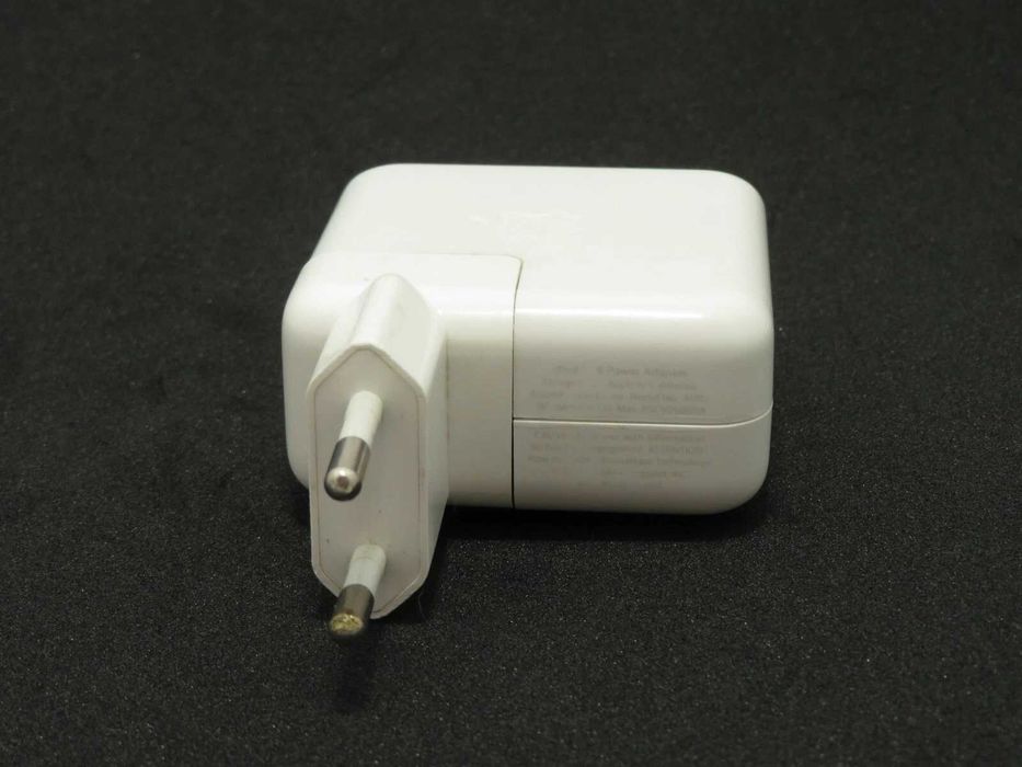 Apple A1102 – оригинално зарядно за iPhone, iPad, iPod, Apple Watch