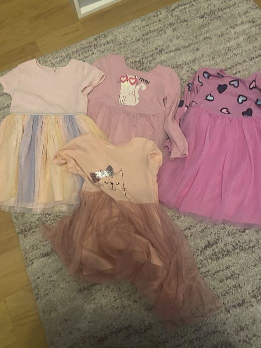 Set rochii 116-122 fetite