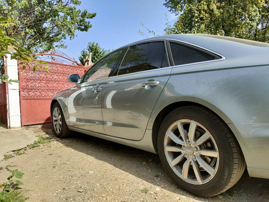 Ornament prag Audi A6 C7