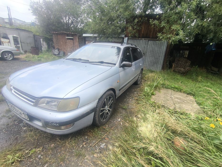 Toyota Caldinа 
Тойота калдина 190