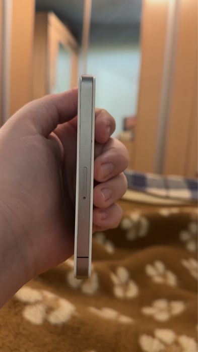 Iphone 4s (citiți descrierea!)