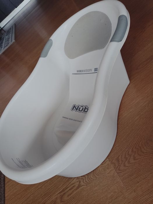 Бебешка вана за къпане Нуби