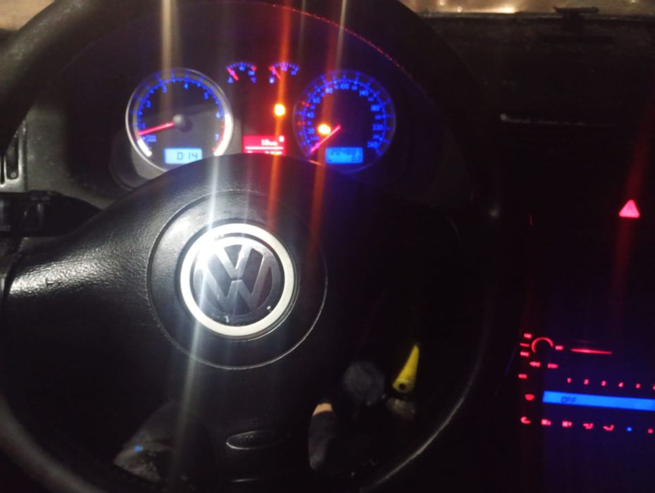 Vând Golf 4 1.6 fsi