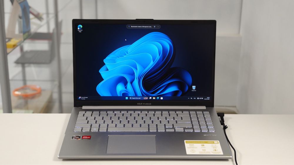 Продам Ноутбук  Asus Vivobook E1504F