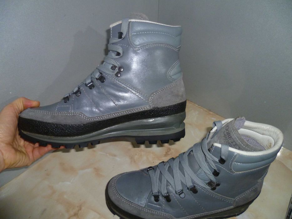 LOWA туристически обувки №40