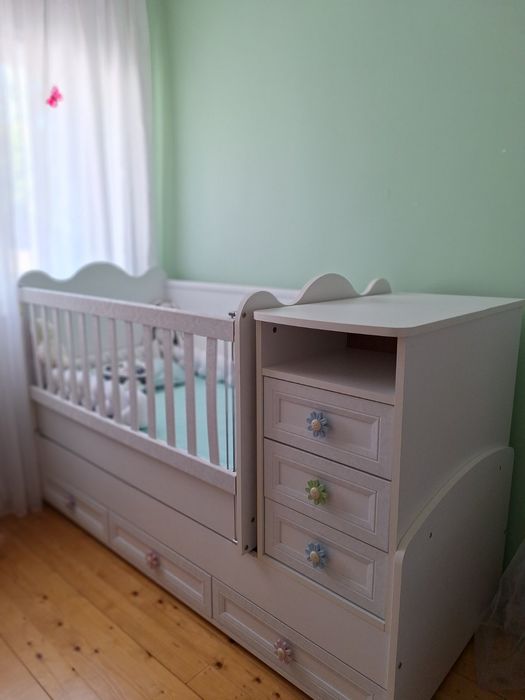 Детско /бебешко креватче, кушетка, повивалник, матрак
