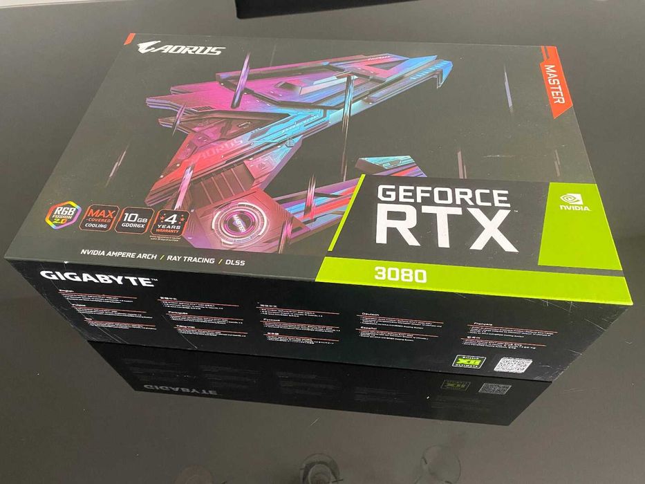 Placa video AORUS MASTER GeForce RTX 3080 de 10 GB GDDR6X pe 384bit