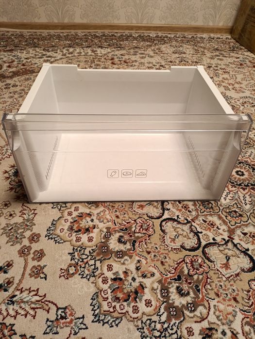 Продам панель + ящик для холодильника!