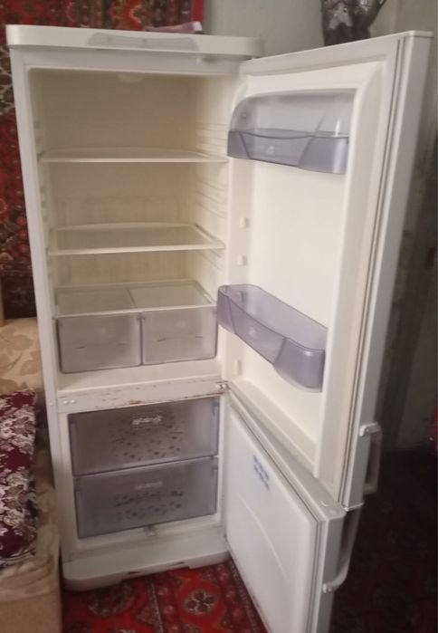 Продается холодильник