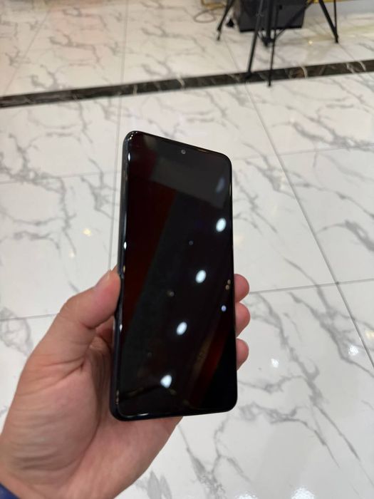 Redmi note 11 pro 8/128  srochno